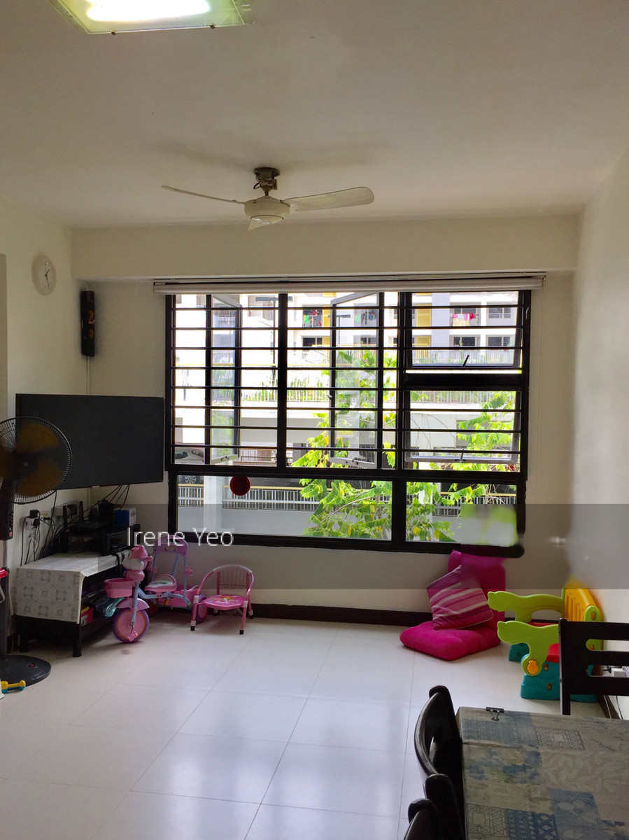 Tampines Ria thumbnail photo